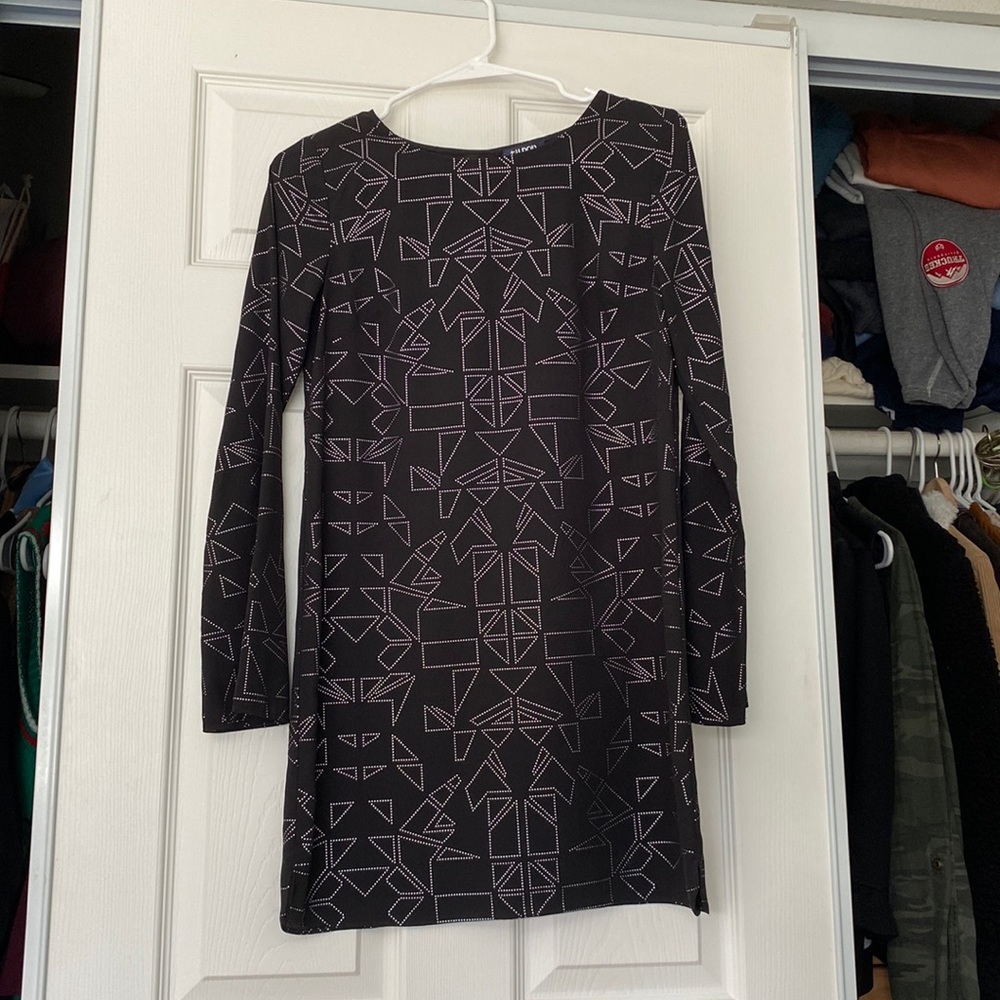 Tildon Black Geometric Mini Shift Dress